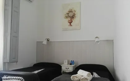 Hostal Dragonfly BCN (Adults only)