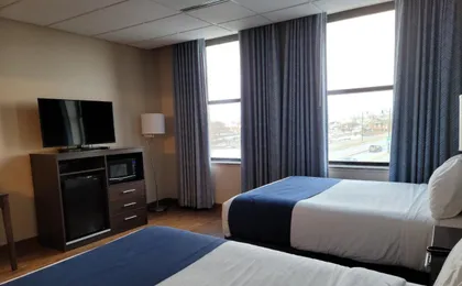 Ariel Broadway Hotel by Cobblestone