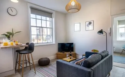 Riverside City Loft Apartment