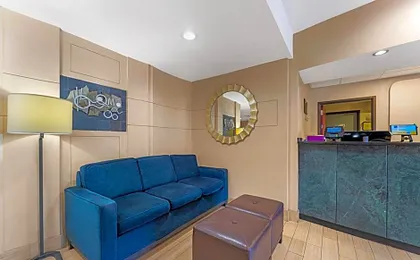 Comfort Suites Pittsburgh Airport