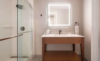 BLU-Tique, Akron, a Tribute Portfolio Hotel
