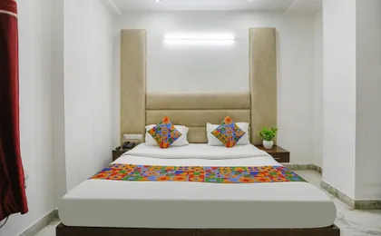 Fabhotel East Patel Nagar