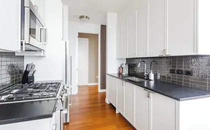 2 bedroom luxury Empire State VIEW