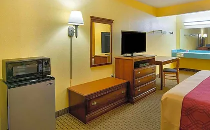 Econo Lodge Fredericksburg near I-95