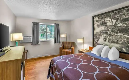 Super 8 by Wyndham East Stroudsburg/Poconos