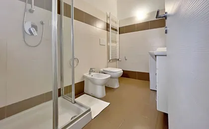 Candiani Building - Bright Spacious 1 BR w Balcony in Bovisa
