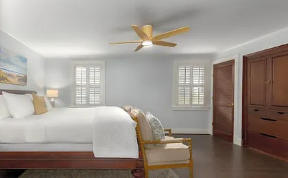Elizabeth Pointe Lodge