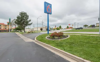 Motel 6 Kansas City North - Airport