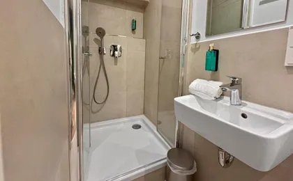 Flatista Homes - Central Station - 3br