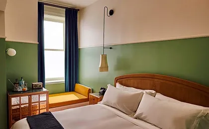 The Drayton Hotel Savannah, Curio Collection by Hilton