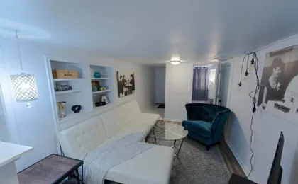 Cozy 1 Bdr in Heart of Logan Square & Near Train