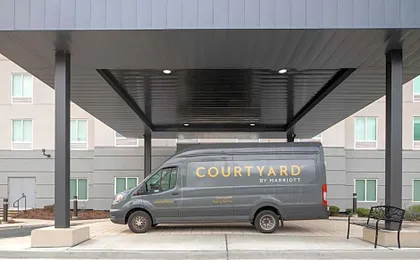 Courtyard by Marriott Seattle SeaTac Airport
