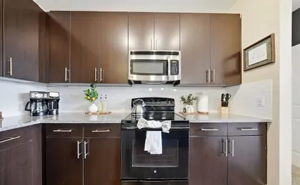 Modern 2BR w Pool Pet-friendly Unit 19