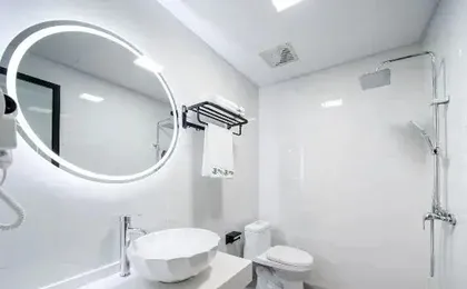 Chongqing Yiting Intelligent Hotel (Nanping Xiexin City Wanda Branch)