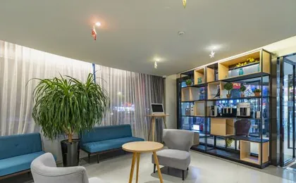 Homeinn Selected Hotel (Shanghai Jiading New City Malu Subway Station Branch)