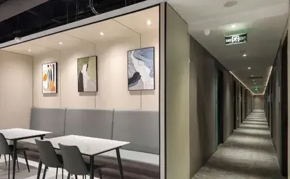 Amber Youth Hostel (Hangzhou West Lake Lakeside Park Ding'an Road Subway Station Branch)