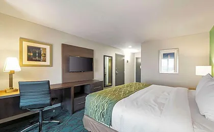 Comfort Inn & Suites Oklahoma City near Bricktown