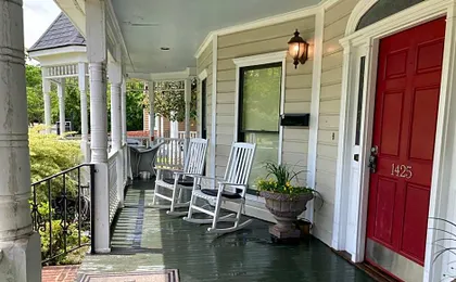 The 1425 Inn