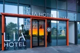 Lia Hotel (Liang Jun Plaza, Xixiang Avenue)