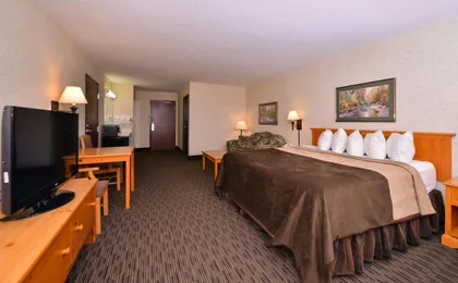 Mitchell Kelly Inn And Suites