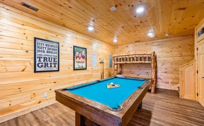 Gatlinburg Views Lodge 5 Bedroom Cabin