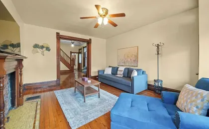 Vino & Vibes Villa Sleeps 6!