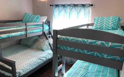 Parsley · New! Luxury, Near Disney & Universal. Sleep 9