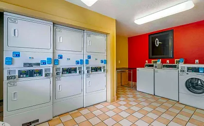 Extended Stay America Select Suites - Tampa - North Airport
