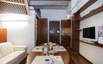 Trevi Fountain - Lovely Loft Apartment