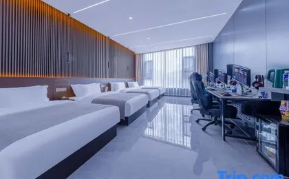 Aurora E-E-S Hotel (Lijiang Shuhe Ancient Town Store)