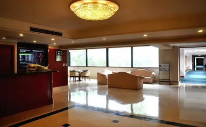 Longtou Hotel