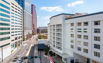 Hotel Tampa Riverwalk