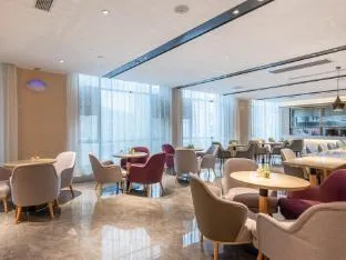 Lavande Hotel Guangzhou Baiyun International Airport Yingbin Avenue