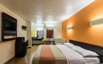 Motel 6 Crawfordsville