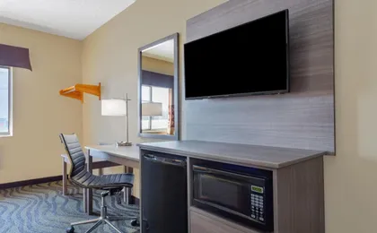Super 8 by Wyndham Kokomo
