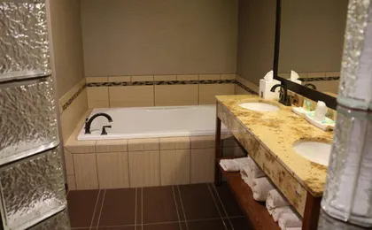 Astoria Hotel And Event Center