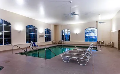 La Quinta Inn & Suites by Wyndham Milwaukee SW New Berlin