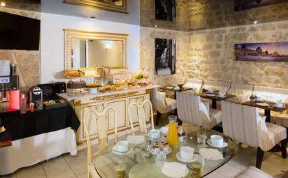 Lion D'or Paris Hotel