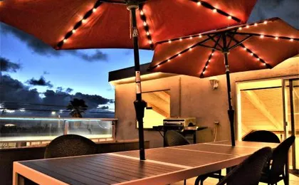 Luv Oceanside Views-1 House to Beach, Boardwalk and Waves-Spacious Rooftop Sun Deck-Plus King Beds too!