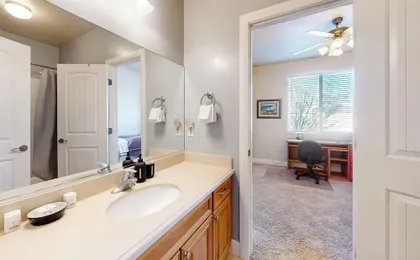 4BR Dog-friendly Mtn View Home w/ Grill & Yard