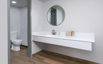 Days Inn by Wyndham South Fort Worth