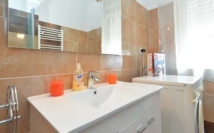 Apartment 1552