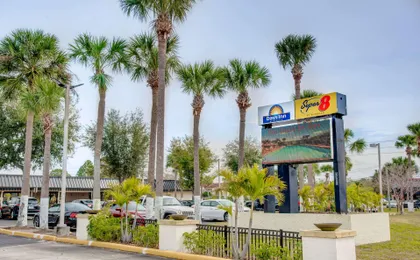 Super 8 by Wyndham St. Petersburg