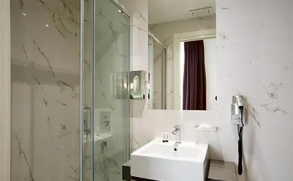 Crosti Hotel