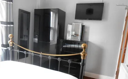 Shore Stay Guest House