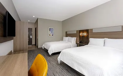 Holiday Inn Express & Suites Tampa Stadium ¿ Airport Area By IHG