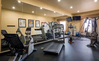 Best Western Plus Christopher Inn & Suites