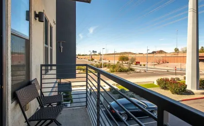 CozySuites at Town Lake