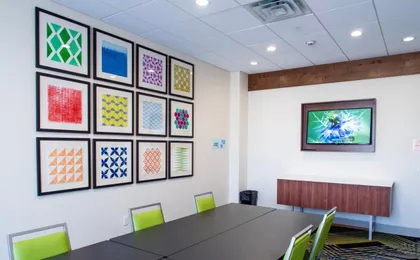 Holiday Inn Express & Suites Oklahoma City Airport