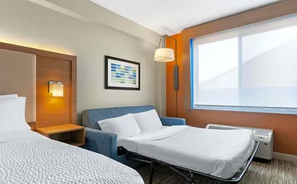 Holiday Inn Express Hotel & Suites Coralville By IHG